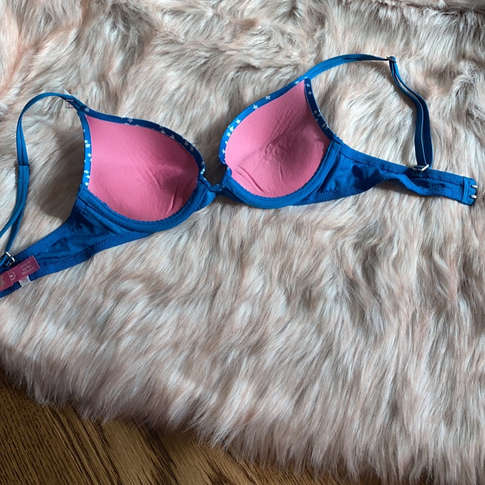 PINK Victoria’s Secret Push-up Bra - Picture 6 of 6
